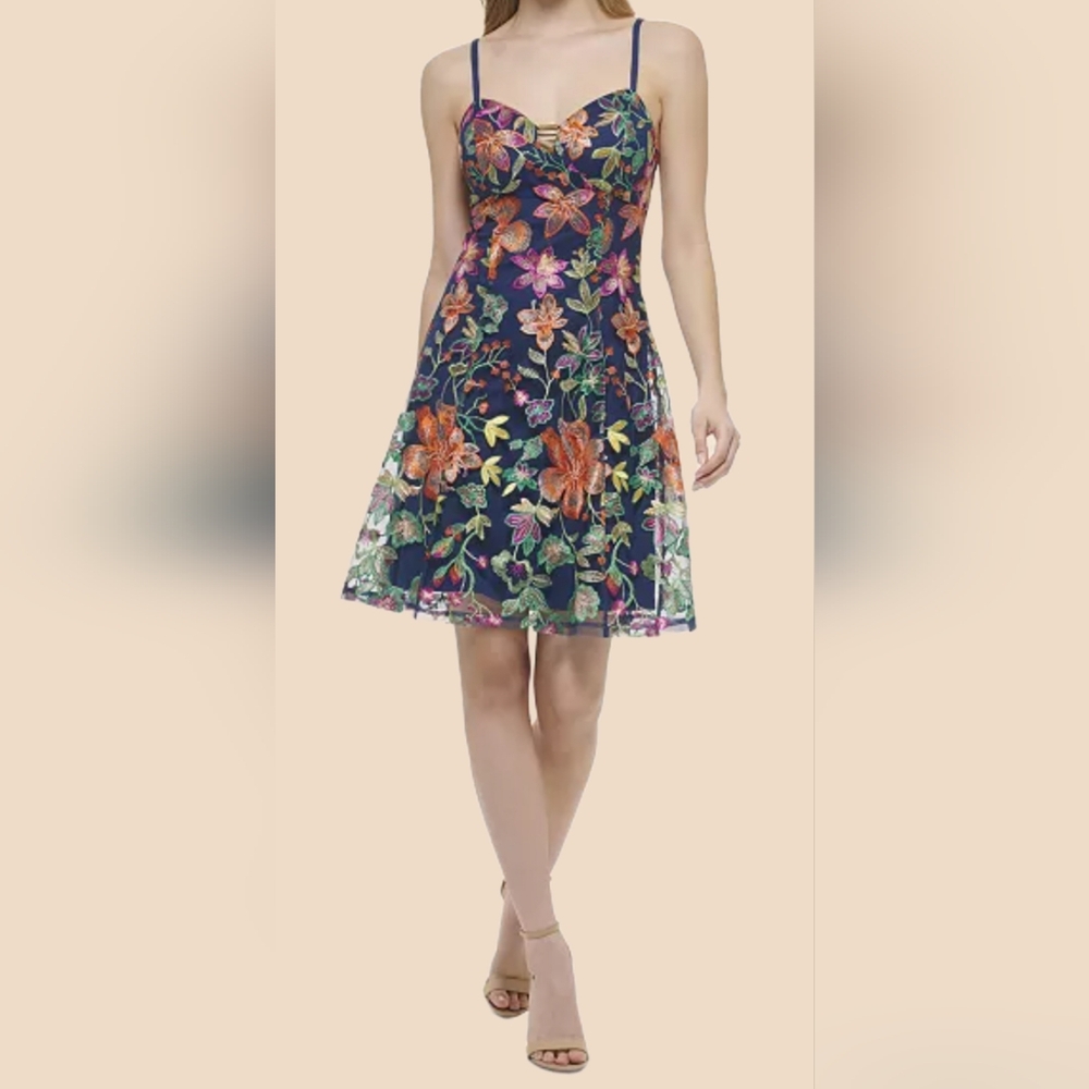 GUESS FLORAL EMBROIDERED NAVY BLUE MINI DRESS SIZE 6